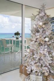 It's really up to you how elaborate or simple you make your wreath. 10 Coastal Christmas Decor Ideas Coastal Decor