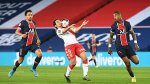 Cela fait maintenant trois ans qu'elle exerce en ligue 2, elle s'est grande première réussie pour stéphanie frappart, première femme de l'histoire à arbitrer un match. Les Salaires Des Joueurs De L As Monaco Asm Supporters Fr