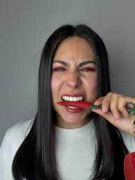 Chile charm 🌶️ de @aoramakeup