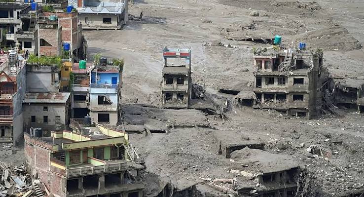 नेपाल 'जल प्रलय': अबतक 175 से ज्यादा लोगों की मौत, 750 से ज्यादा लापता,  तबाही के बाद यूपी-बिहार में हाई अलर्ट