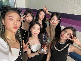 멤버 바뀌고 1년 넘었다…” 개인 활동하던 오마이걸, 컴백 일정 잡혔다 | 위키트리