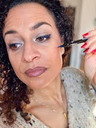 Tis the sea-sun to glow, shimmer, and shine with our BEACHFRONT KISSED™  line. Try one of each of our sensational new products — BEACHFRONT KISSED™  body oil, highlighter, lip oils, and liquid