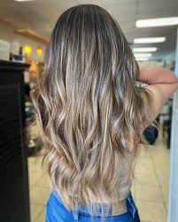 This light honey blonde hair was created by annabelle lowe, a stylist from lower hutt, new zealand. 25 Hottest Black Hair With Highlights Trending In 2021