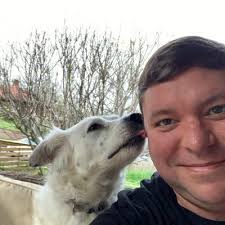 Madison Underwood (@MadisonU)