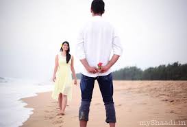 Myshaadi In Sand Pre Wedding Photoshoot Beach Pre Wedding Photoshoot Outdoor Pre Wedding Poses