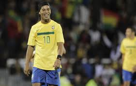 Buy ronaldinho shirt and get the best deals at the lowest prices on ebay! Photo Wallpaper Football Football Brazil Ronaldinho Ronaldinho In Brazil Shirt 1332x850 Wallpaper Teahub Io