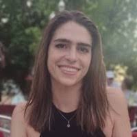 Lora Nash's Instagram, Twitter & Facebook