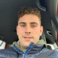 Sean Herr's Instagram, Twitter & Facebook