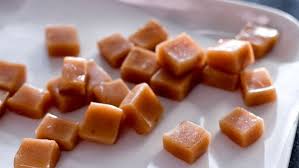 Apprenez Comment Faire Des Delicieux Caramels Mous Dont Tout Le Monde Raffolera Sweet Recipes Baked Caramel Food