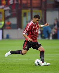 Thiago silva is going nowhere, say ac milan pa photos. Paris Saint Germain In Talks With Ac Milan Defender Thiago Silva Ac Milan Thiago Silva Milan