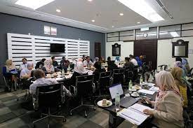 Badan berkanun ialah jabatan kerajaan yang dibentuk mengikut akta tertentu dan mempunyai kuasa tersendiri. Penang Port Commission Mesyuarat Jawatankuasa Audit Badan Badan Berkanun Di Bawah Kementerian Pengangkutan Malaysia