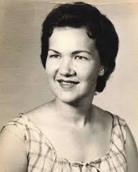 Geraldine Hewitt's Instagram, Twitter & Facebook