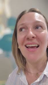 I'm just an American mom , Living abroad (Medellín, Colombia), Supporting  another mom @susy.cora, And her small business @pan.pararan , #sourdough  #MomInMedellin #shopsmall #lifeabroad #expatlife