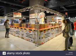 Salon Stall High Resolution Stock Photography And Images Alamy