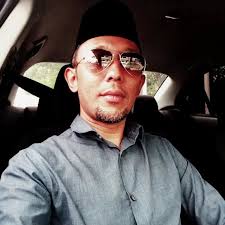 Hye followers dan stalker baru👋🏻. Hati-hati kalau ada rasa “ah minah ni  poyo je”. Takut kang lagi lama follow, lagi jatuh cintahhh. Haha🤣. Aku  memang banyak testimoni yang dulu nya haters pastu