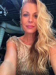 Amanda M. Minton (@amminton)