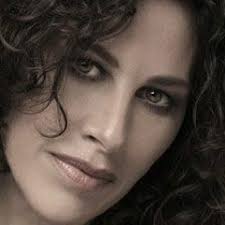 Stream Aris Tomas music