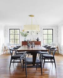 Whether it be glass, mixed metals, or a mixture of different lighting fixtures, modern dining room lighting has a lot to offer. 13 Dining Room Lighting Ideas To Brighten Up Your Space