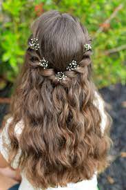 Disney Hairstyles Are To Die For Elsa S Braid Was Such A Trend When The Movie Came Out Here Are More Hairstyles Disney Hairstyles Girl Hairstyles Hair Styles