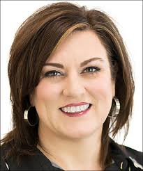 Austin Bank Promotes Cox and Lacy