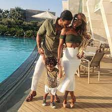 16 ezer kedveles 209 hozzaszolas canan volkan cetin cananvolkancetin instagram hozzaszolasa sevgi family outfits matching family outfits mommy and son