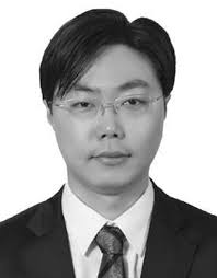 Optimal Formation of UAV Swarm for TDOA-Based Passive Target Tracking