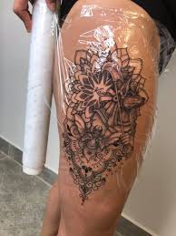 Jednoduché tetování na ruku může být decentní i elegantní zároveň. Dreamdee Tattoo Posts Facebook