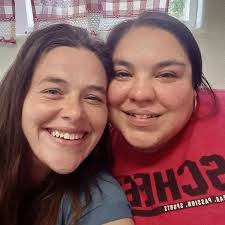 In the episode that Tony asks Kody to marry Mykelti, even Mykelti thought  it ridiculous to get a home equity loan for a wedding😆 K said that having  a wedding in August,