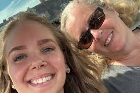 Fundraiser for Ashley Hume by Courtney VandeBovenkamp : Support for Ashley  Hume and her mom, Heather