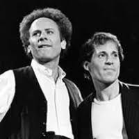 And echoed in the wells of silence. The Sound Of Silence Accordi 100 Corretti Simon Garfunkel
