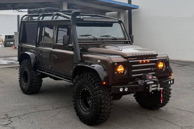 1984 Land Rover 110 VIN: SALLDHAC7AA209293 for Sale - Cars & Bids