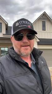 This is what happens when you let Hannah Grantham be the video director..  Incredible 5 bedrooms and two bath home sitting