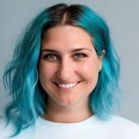 Samantha Rist's Instagram, Twitter & Facebook