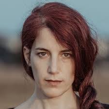 Linda Matern's Instagram, Twitter & Facebook