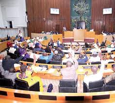 Consultations en vue de l'élection au bureau de l'assemblée nationale. Sudonline Le Portail De Sud Quotidien Senegal L Assemblee Nationale Capitule
