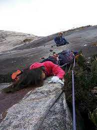 Dengan adanya stesen ini, ia akan membolehkan jabatan mengesan gempa bumi yang berukuran kurang daripada 1 skala richter. Gempa Bumi Mayat Gempa Bumi Gunung Kinabalu Gempa Bumi Di Sabah Hari Ini Gempa Bumi Yang Menggoyang Negeri Bagian Yang Terletak Di Utara Pulau Kalimantan Itu Menewaskan 11 Orang Yang