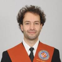 800+ perfiles de «Yusta»