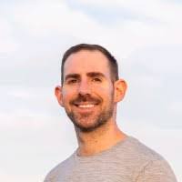 Avi Sandler's Instagram, Twitter & Facebook