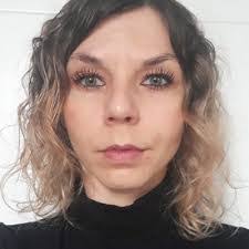 Anna Urbanek's Instagram, Twitter & Facebook