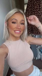 Megan Orman's Instagram, Twitter & Facebook