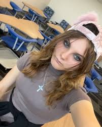 Hannah Goddard (@aceenees) • Instagram photos and videos