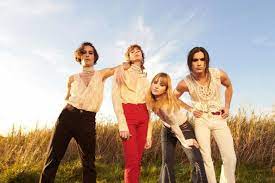 I måneskin sono un gruppo rock italiano originario di roma e composto da damiano david (voce), victoria de angelis (basso), thomas raggi (chitarra) ed ethan torchio (batteria). Maneskin Mit Ihrer Musik Wollen Sie Gegen Vorurteile Kampfen Brigitte De