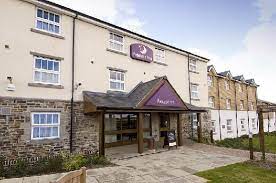 Usual premier inn room, felt safe with current pandemic situation. Premier Inn Liskeard Liskeard Uk Tripability Premier Inn Liskeard Liskeard Retail Park Haviland Road Liskeard Pl14 3pr United Kingdom