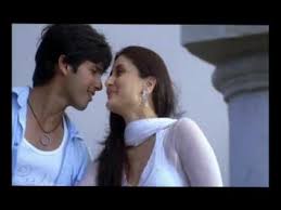 Aaya Re Chup Chup Ke 2006 Akshay Khanna Shahid Karina Kapoor Indian Movie Songs Bollywood Music Movie Photo Chupke chupke is no exception. pinterest