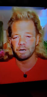 All of you Beth Chapman fans.Do you remember what color her handcuffs  were.???