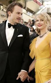 Heath Ledger Michelle Williams Oscars 2006 Beautiful Couple He Is Missed R I P Michelle Williams Oscar Fashion Michelle Williams Oscar