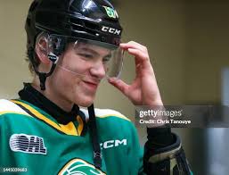 36 Chris Bonk Photos & High Res Pictures