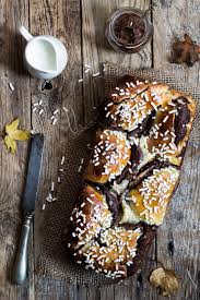 Un profumo eccezionale, questo pan brioche è la variante senza uova delle brioche e dei pan brioche che preparo tipicamente: Pan Brioche Al Latte Con Crema Di Nocciole Elvira Dolci E Cucina