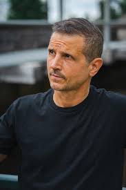 Hello 👋 all of you talented artists 🧑‍🎨 I am Kyle Kramer, I'm just  introducing myself. 🎬Actor 🎭 Stunt Performer 🤼 retired pro boxer 🥊  current bully beater https://www.youtube.com/@kylekramer6772