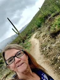 Hiking in Saguaro National Park East